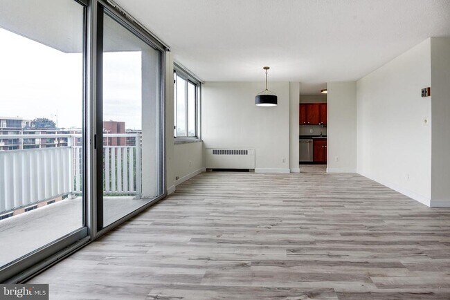 Foto del edificio - 1301 S Arlington Ridge Rd