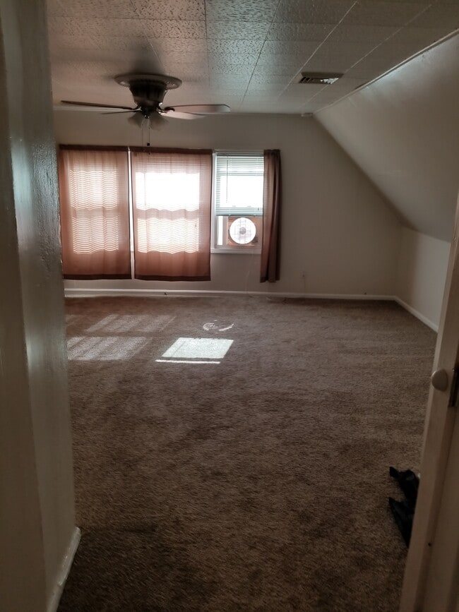 Unit #3 - 26 S Adams St