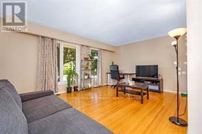 Building Photo - 2095 Haig Dr