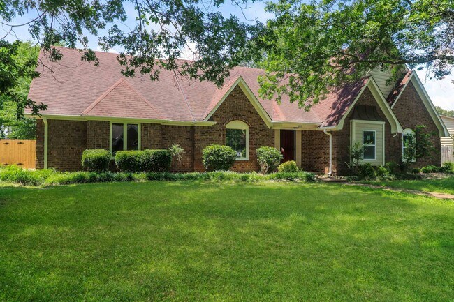 Building Photo - 3559 Wincross Dr