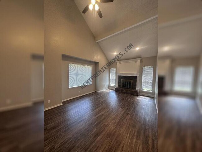 Building Photo - 4200 NW 53rd St