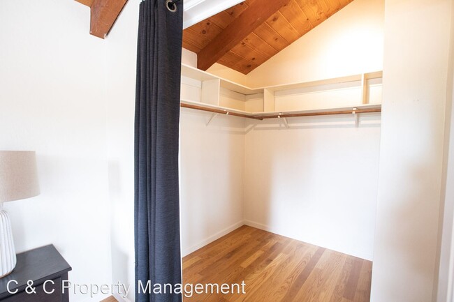 Building Photo - 3 br, 2 bath House - 534 Clubhouse Dr