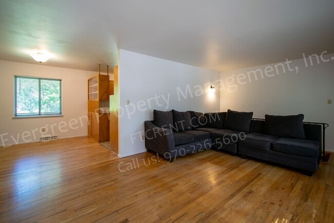 Foto del edificio - 1117 Fairview Dr