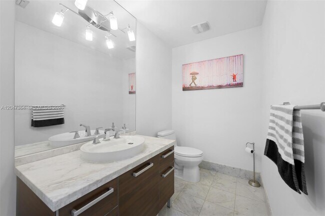 Foto del edificio - 244 Biscayne Blvd