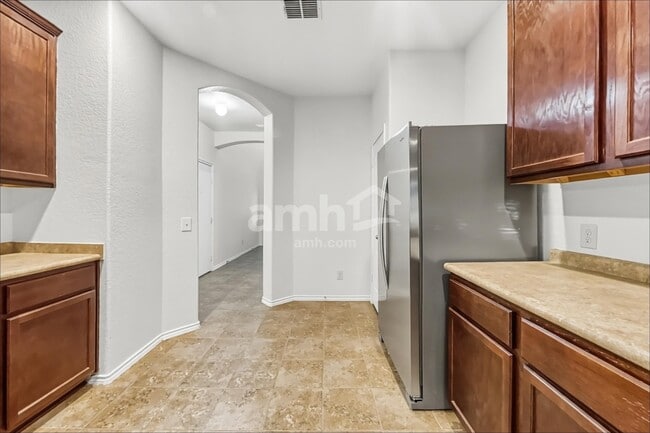 Building Photo - 431 Tequila Ranch