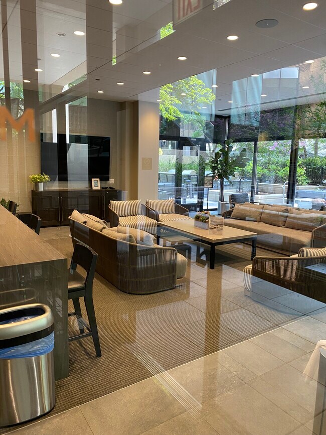 Foto del edificio - 355 E Riverwalk