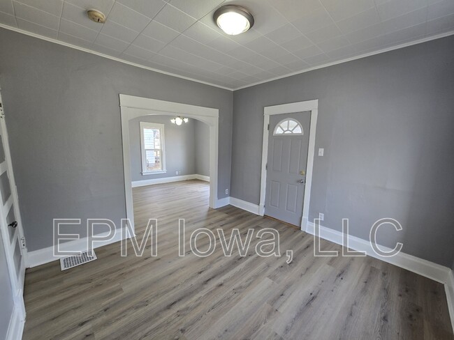 Foto del edificio - 234 Cottage Grove Ave