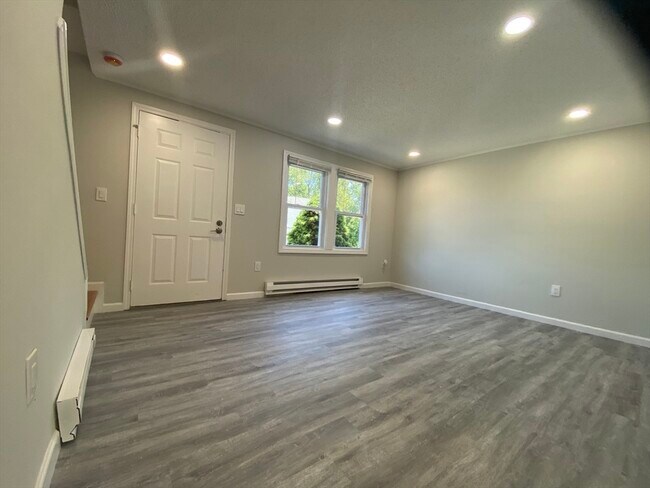Foto del edificio - 270 Sunderland Rd