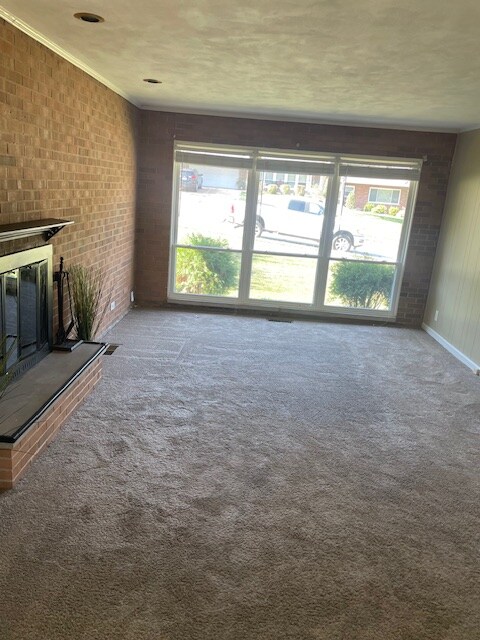 Foto del edificio - 9040 Crest Oak Ln