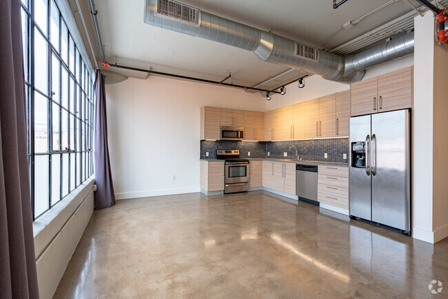 1BR, 1BA - 642SF - Maxfield Lofts