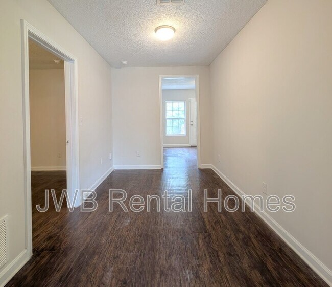 Foto del edificio - 7829 Marion St