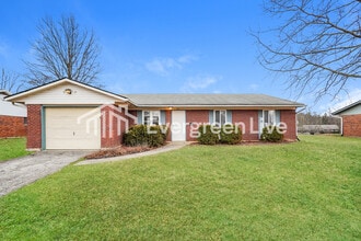 Building Photo - 644 E Schrock Rd