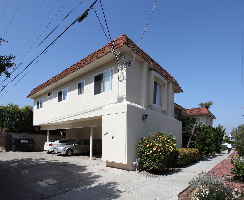 Foto del edificio - Villa Loraine Apartments