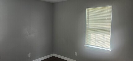 Building Photo - 4650 Brinkley St