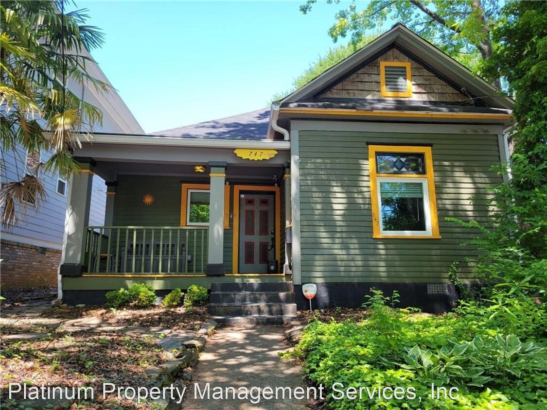 Primary Photo - 2 br, 2 bath House - 747 United Ave Se