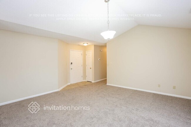 Building Photo - 5014 Alexis Dr