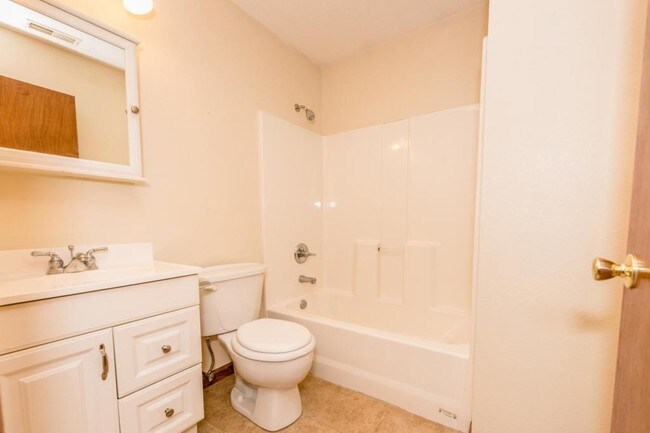 Foto del edificio - 71 Hillside Ln