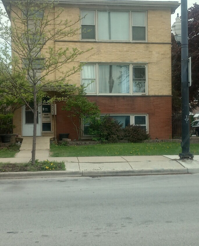 Foto principal - 4525 W Marquette Rd