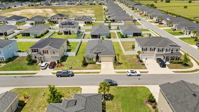 Foto del edificio - 5637 SW 93rd St