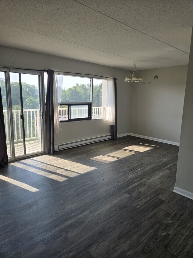 Photo principale - 411 Ellerdale St