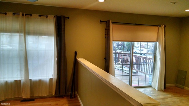 Foto del edificio - 3 br, 2.5 bath House - 34 Jordan Ln