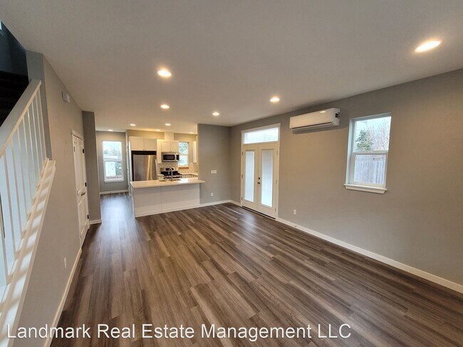 Building Photo - 2 br, 3 bath House - 2537 Xenia Street