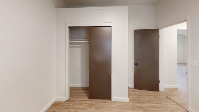 Foto del edificio - Newly Remodeled 4-Bedroom Home in Del Rey, CA