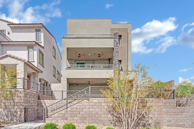 Building Photo - Newer West Summerlin Home With Pool, Spa a...