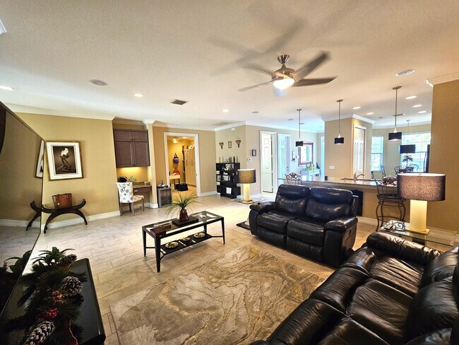 Foto del edificio - 6144 NW Argyll Ln