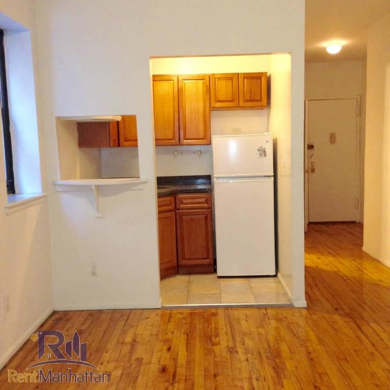 Foto principal - 336 E 95th St