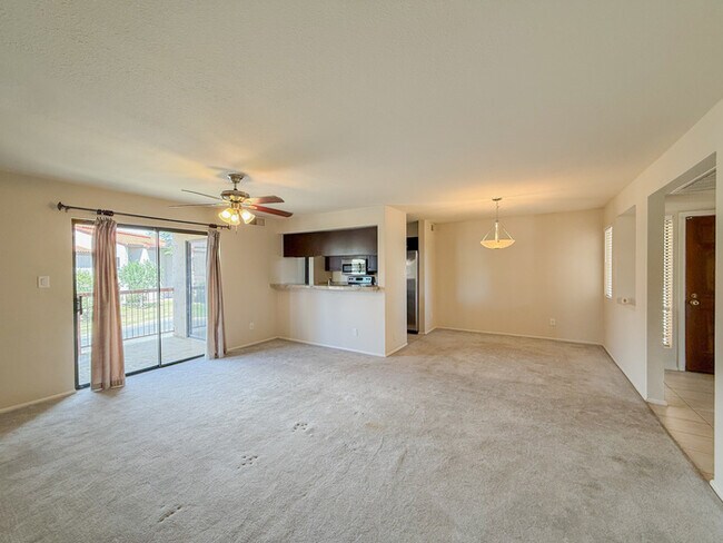 Foto del edificio - 1207 N 84th Pl