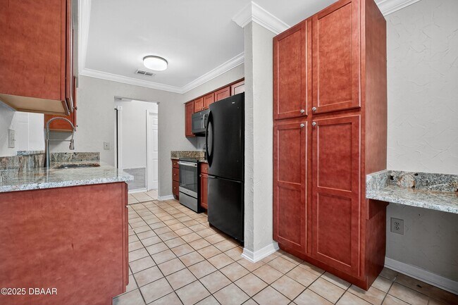 Foto del edificio - 115 Bob White Ct