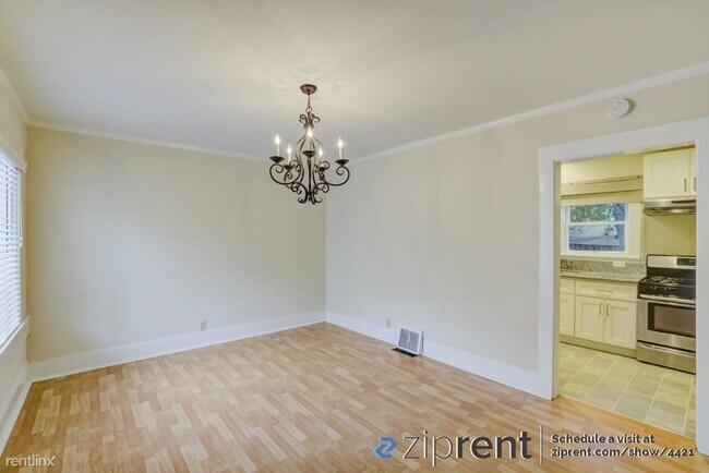 Foto del edificio - 5679 Oak Grove Ave