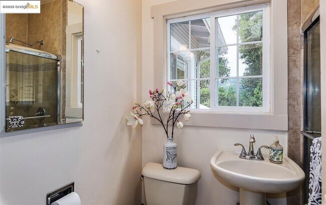 Foto del edificio - 6454 Mokelumne Ave