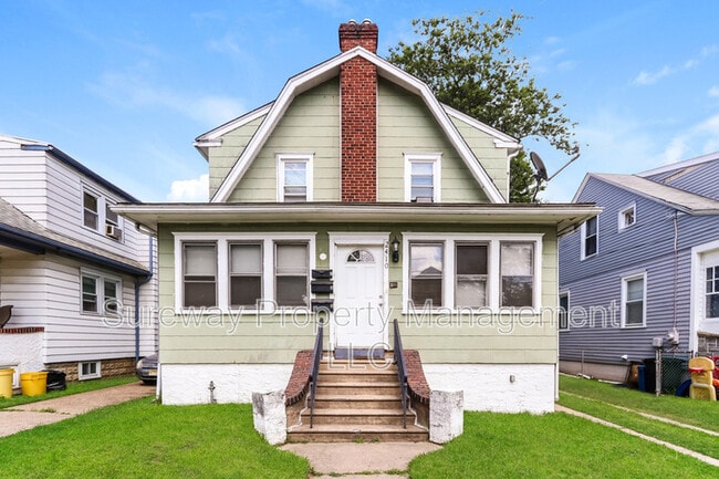 2410-12 46 St. - 2410-12 46 St. House