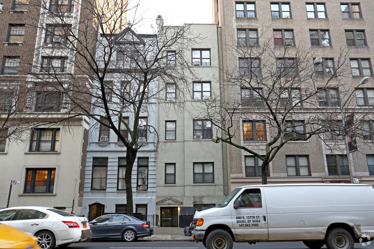 Foto principal - 126 W 86th St