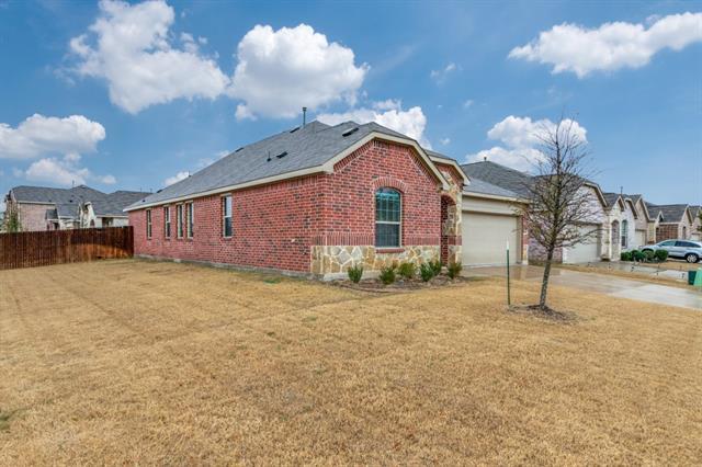 Foto del edificio - 7936 Lindheimer Ln