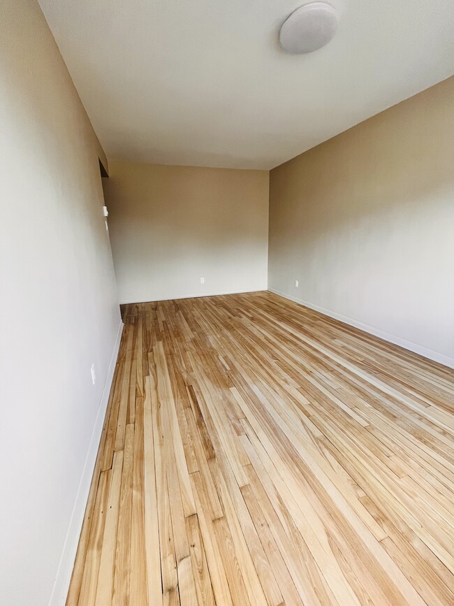 Photo du bâtiment - 11825 Rue Ranger