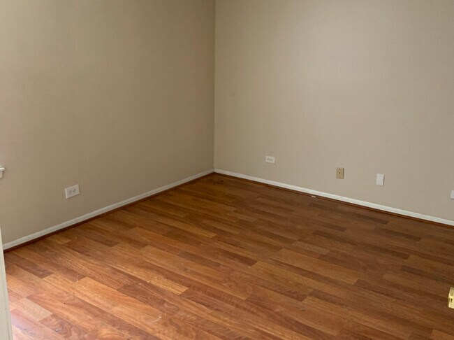 Building Photo - 1235 Wyndham Ct
