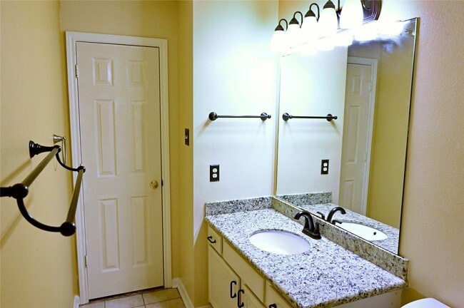 Building Photo - 4530 Topaz Trail Dr