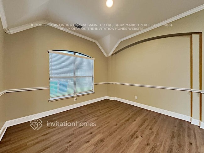 Foto del edificio - 622 W Fate Main Pl