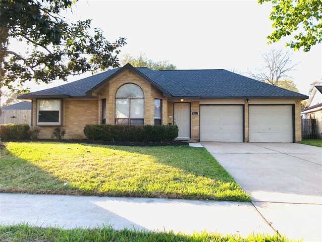 Front view of the house - 5312 Carefree Dr