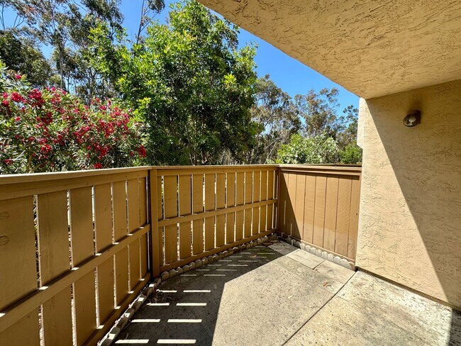 Foto del edificio - Great 1B/1BA Condo in Scripps Ranch!