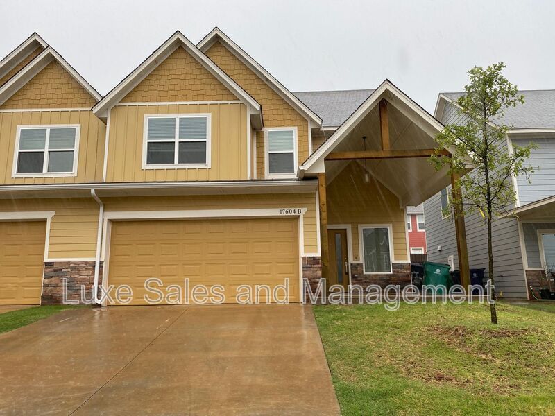 Primary Photo - 17604 Sunny Hollow Rd