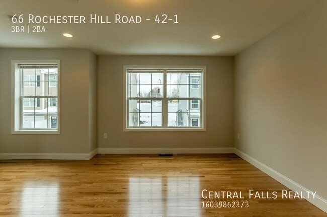 Building Photo - Townhouse for Rent !