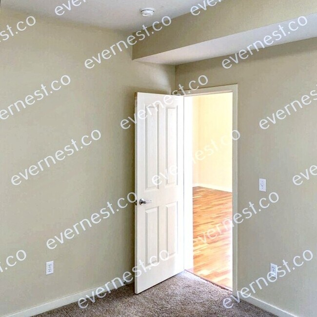 Foto del edificio - 2930 Bluff St