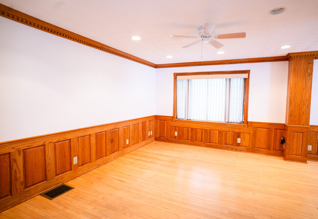 Foto del edificio - 5967 N Berkeley Blvd