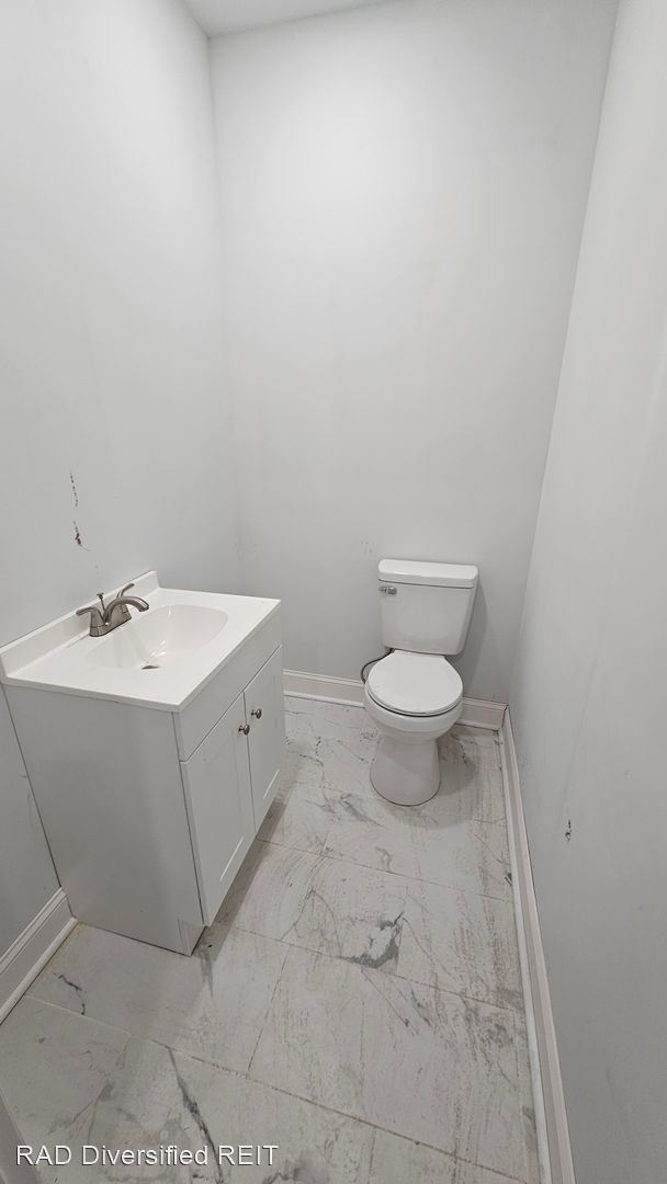 Foto del edificio - 5 br, 3.5 bath House - 141 W Apsley St