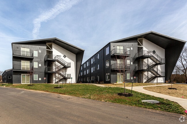 Building Photo - Muse Bowling Green