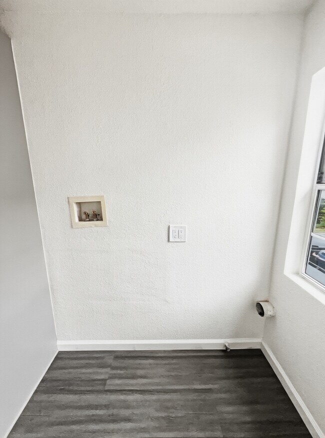Foto del edificio - 321 W 83rd St